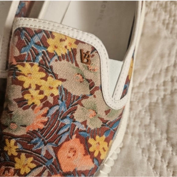 Veronica Beard Moccasins With Dust Bag - Picture 4 of 4